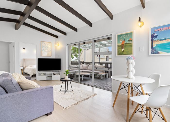  at 2/24 Arthur Street, Onehunga, Auckland City, Auckland