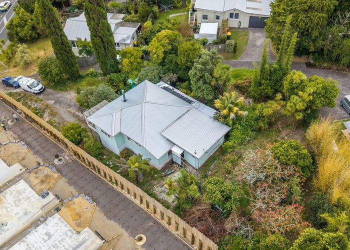  at 10 Seymour Road, Sunnyvale, Waitakere City, Auckland