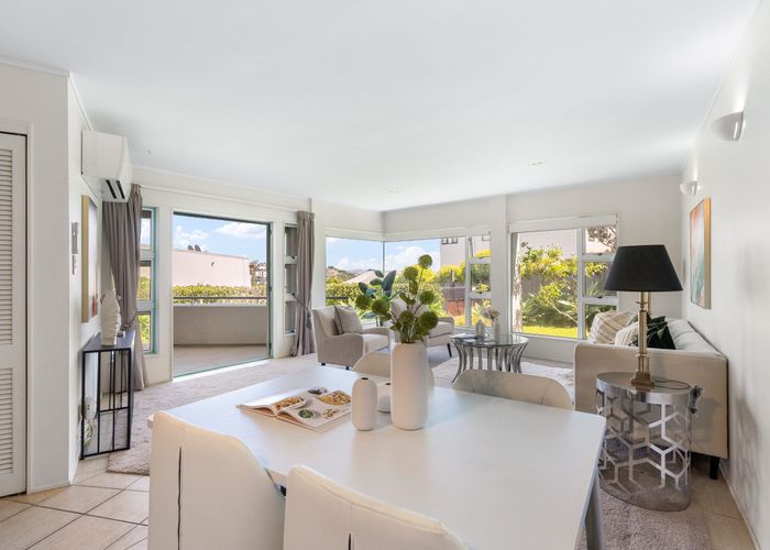  at 2/18 Takitimu Street, Orakei, Auckland City, Auckland