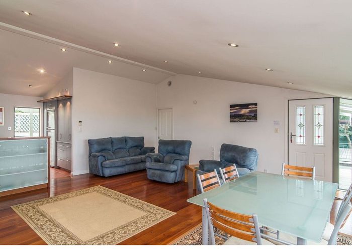  at 110 Marine Parade, Otaki, Kapiti Coast, Wellington