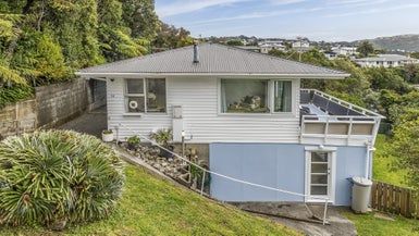  at 84 Beazley Avenue, Paparangi, Wellington