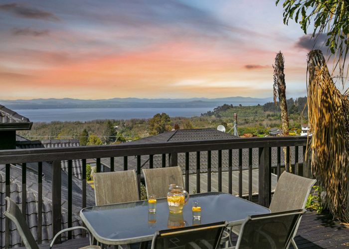 at 86 Wakeman Road, Acacia Bay, Taupo