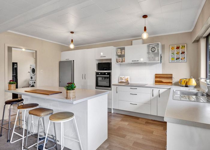  at 19 Wesley Avenue, Frankleigh Park, New Plymouth, Taranaki