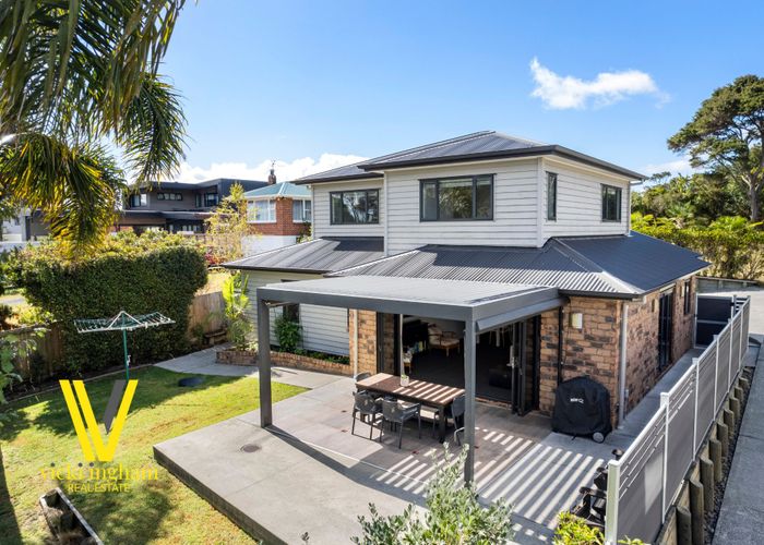  at 168 Cliff View Drive, Green Bay, Waitakere City, Auckland
