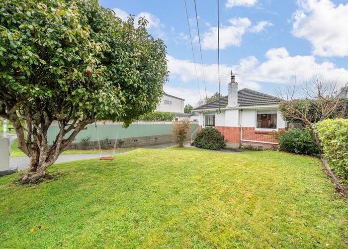  at 8A Willow Grove, Ebdentown, Upper Hutt