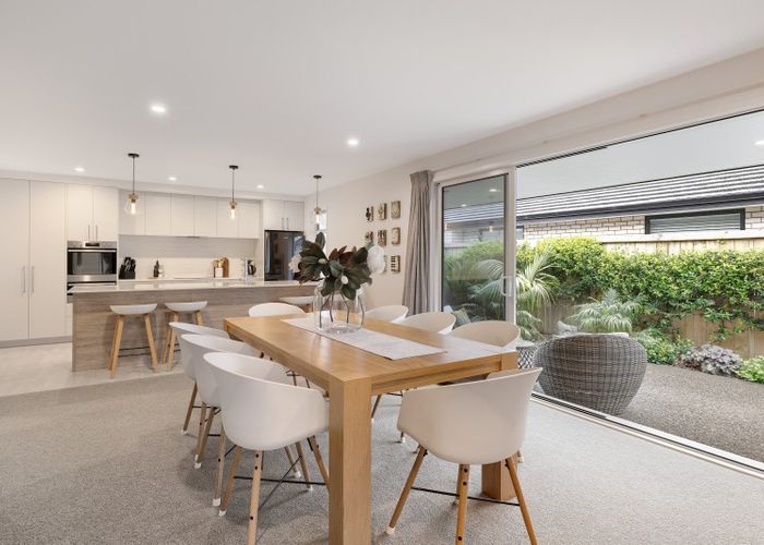  at 5 Hanlow Place, Pyes Pa, Tauranga