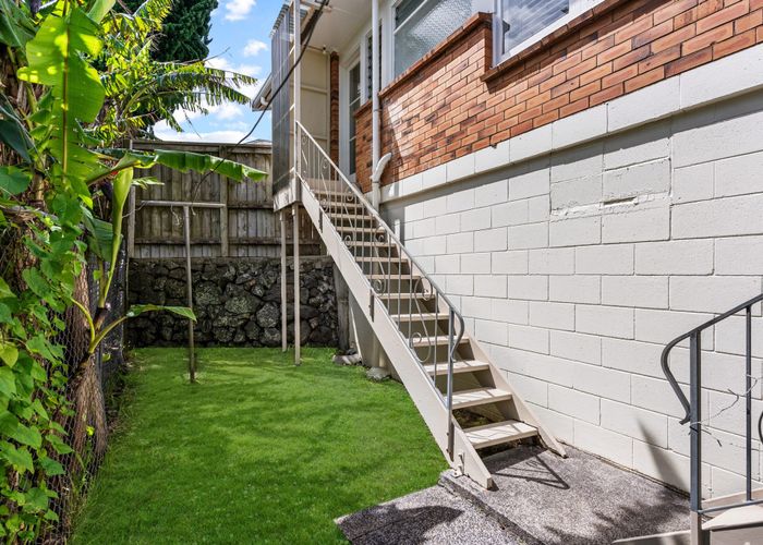  at 2/201 Mt Smart Road, Onehunga, Auckland City, Auckland