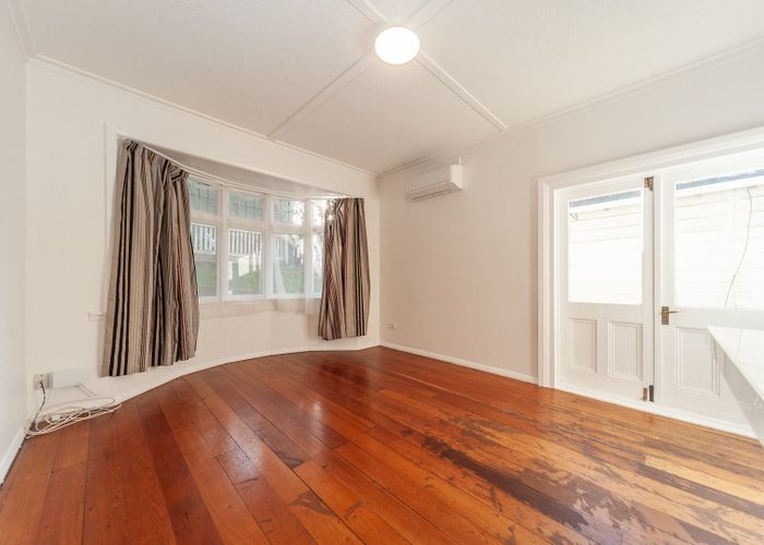  at 307 Adelaide Road (Top Flat), Newtown, Wellington, Wellington