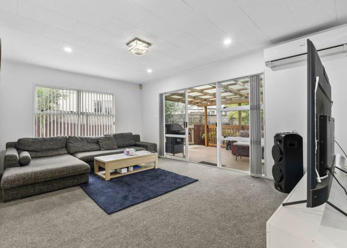  at 12a Phoenix Place, Papatoetoe, Manukau City, Auckland