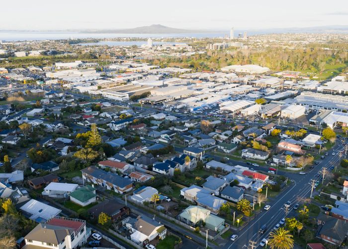  at 4C Bruce Road, Glenfield, North Shore City, Auckland