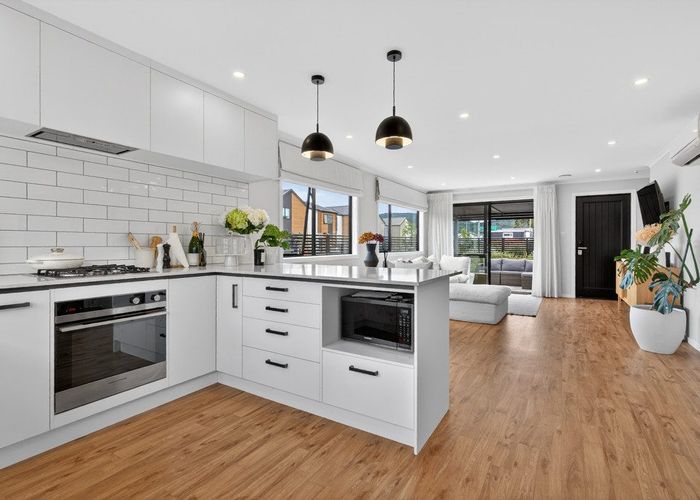  at 2 Balmerino Lane, Wallaceville, Upper Hutt, Wellington