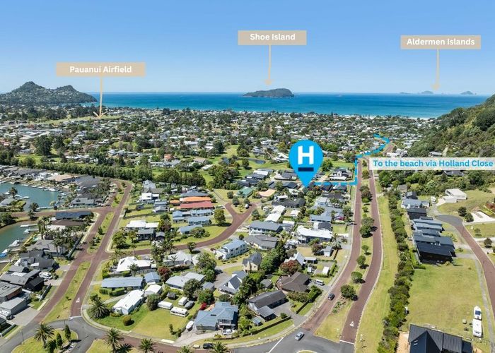  at 5 Lynette Place, Pauanui