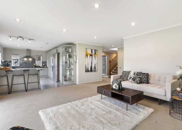  at 6 Corricvale Way, Northcross, Auckland