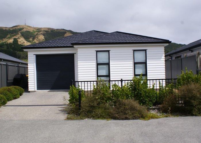  at 59 Karearea Avenue, Kenepuru, Porirua