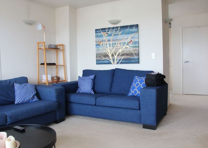  at 3 Richards Ave, Forrest Hill, North Shore City, Auckland