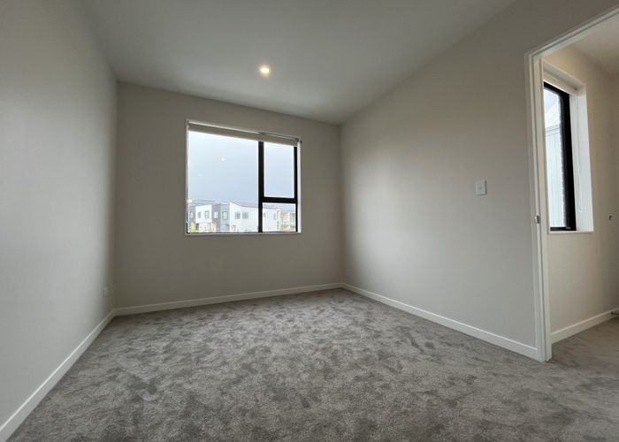  at 3 Puihi Cresent, Westgate, Waitakere City, Auckland