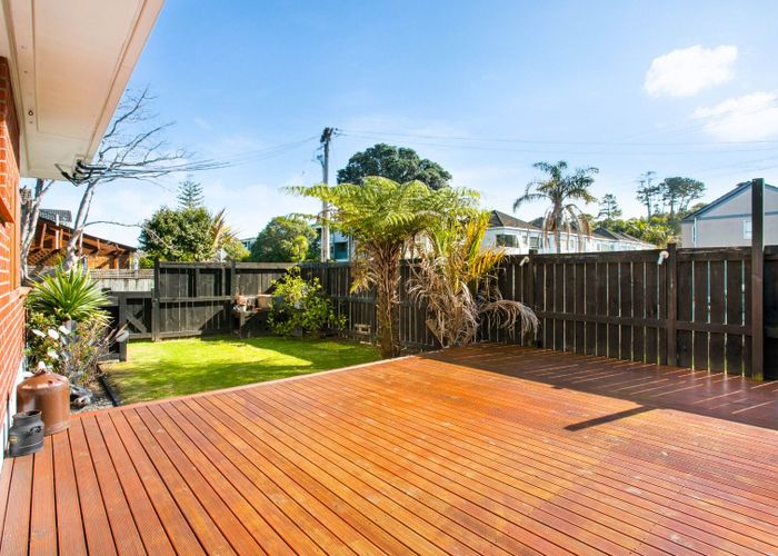  at 1/24 Inverness Road, Browns Bay, North Shore City, Auckland