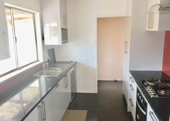  at 88 Boundary Road, Blockhouse Bay, Auckland City, Auckland