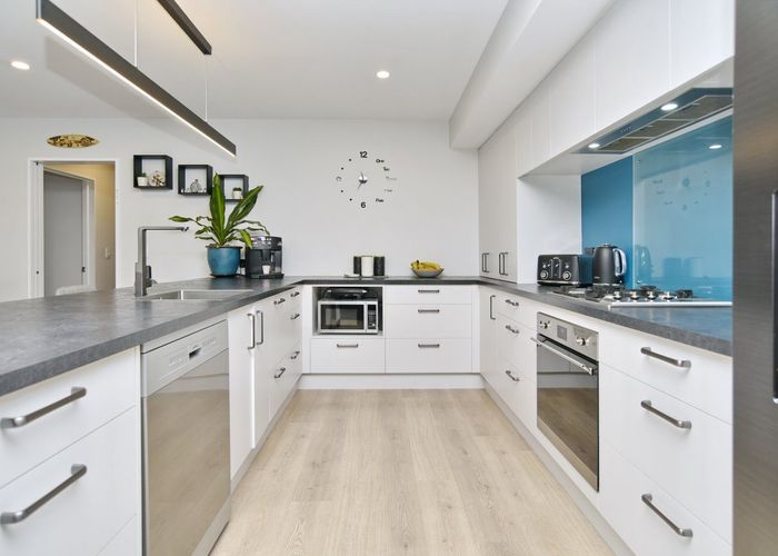  at 8/21 Blakes Road, Belfast, Christchurch