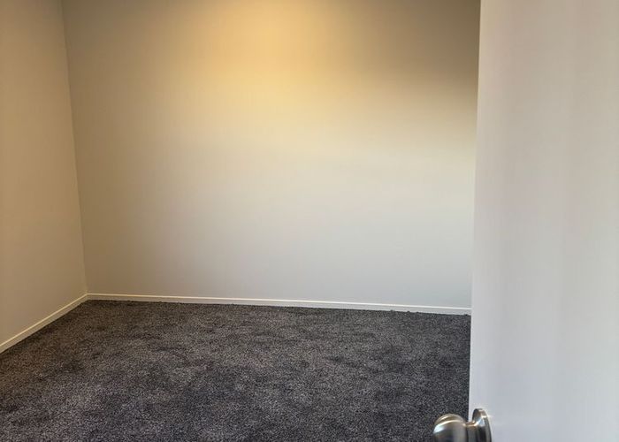  at 5 Treviso Place, Clover Park, Manukau City, Auckland