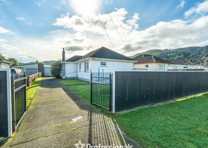  at 24 Roberts Street, Wainuiomata, Lower Hutt