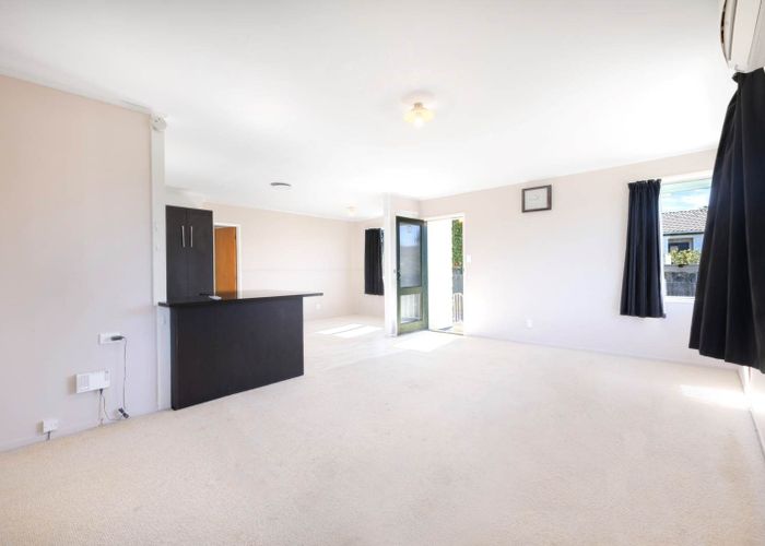  at 18 Lipton Grove, Opaheke, Papakura, Auckland