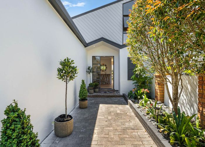  at 17 Harper Street, Chatswood, North Shore City, Auckland