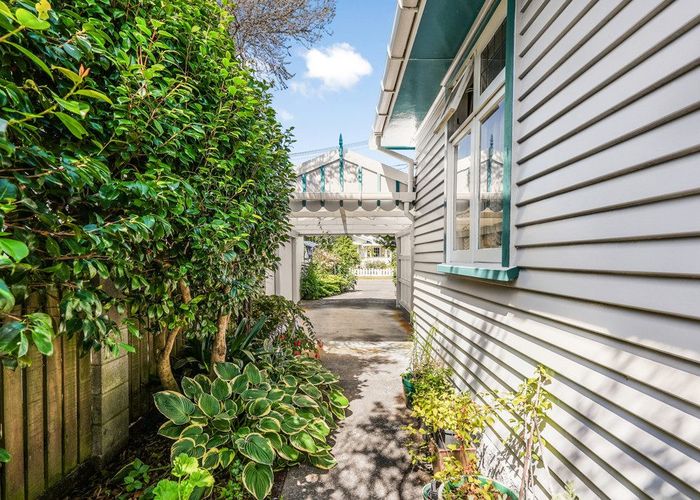  at 1 Junction Street, Fairfield, Lower Hutt