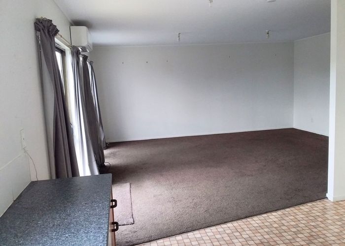  at 2/48 Greenpark Road, Penrose, Auckland City, Auckland