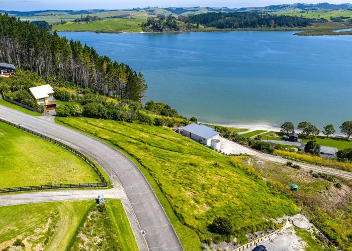  at 6 Emay Crescent, Pahi, Kaipara, Northland