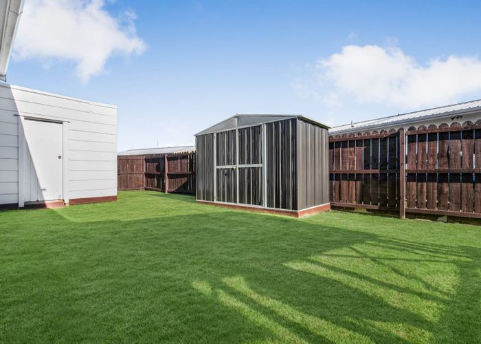  at 2/10 Trevor Hosken Drive, Wiri, Auckland