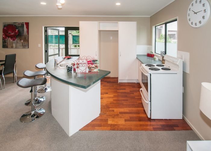  at 1/799 Beach Road, Browns Bay, Auckland