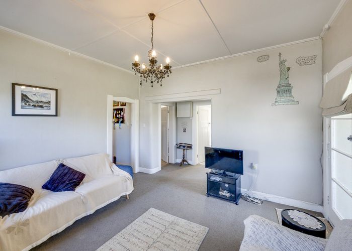  at 710 Queen Street West, Saint Leonards, Hastings, Hawke's Bay