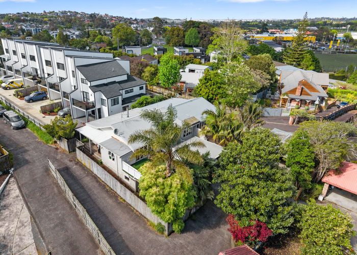  at 1/20 Hutchinsons Road, Bucklands Beach, Manukau City, Auckland