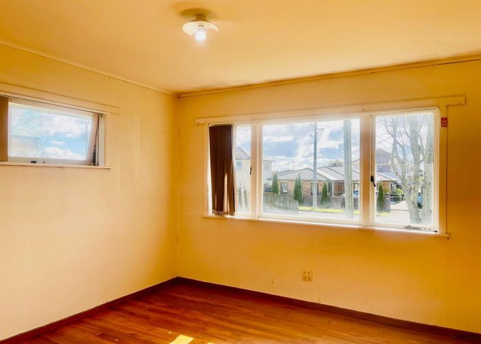  at 4 Milton Road, Papatoetoe, Manukau City, Auckland