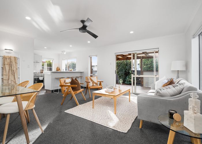  at 1/3 Clonbracken Lane, Heathcote, Christchurch City, Canterbury