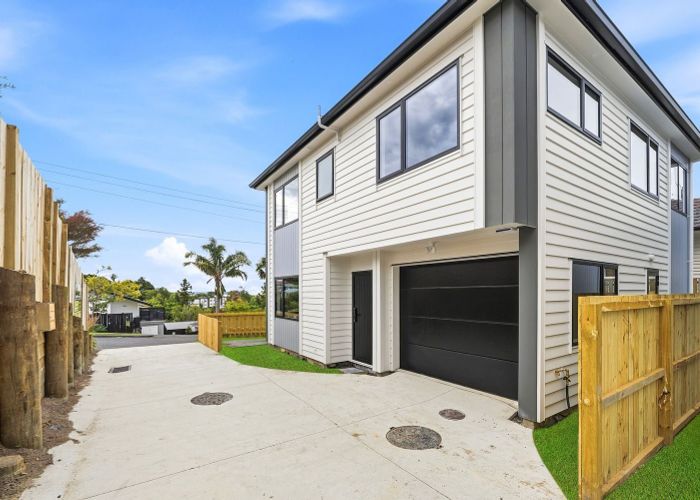  at 9 Eastglen Road, Glen Eden, Waitakere City, Auckland