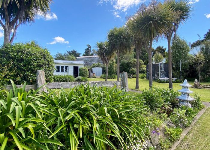  at 20 Makomako Street, Pongaroa