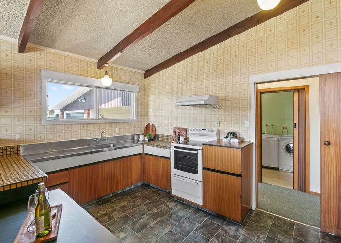  at 3 Cumberland Street, Merrilands, New Plymouth, Taranaki