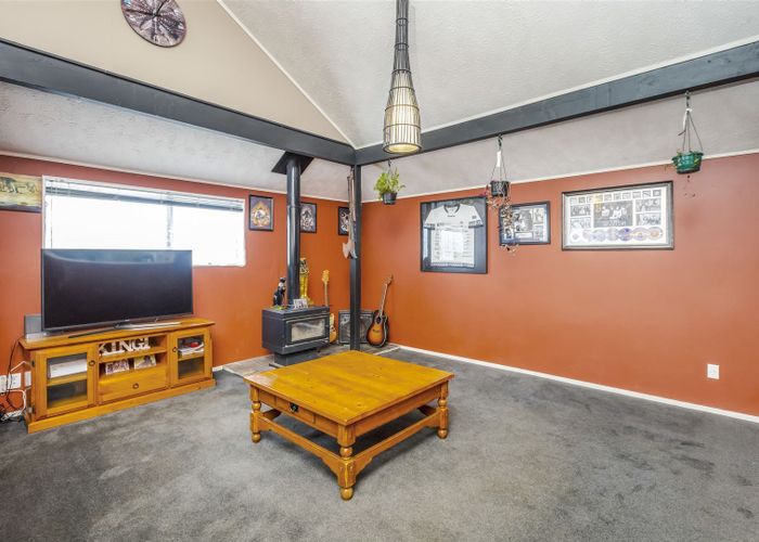  at 2/5 BERWYN AVE, Takanini, Auckland