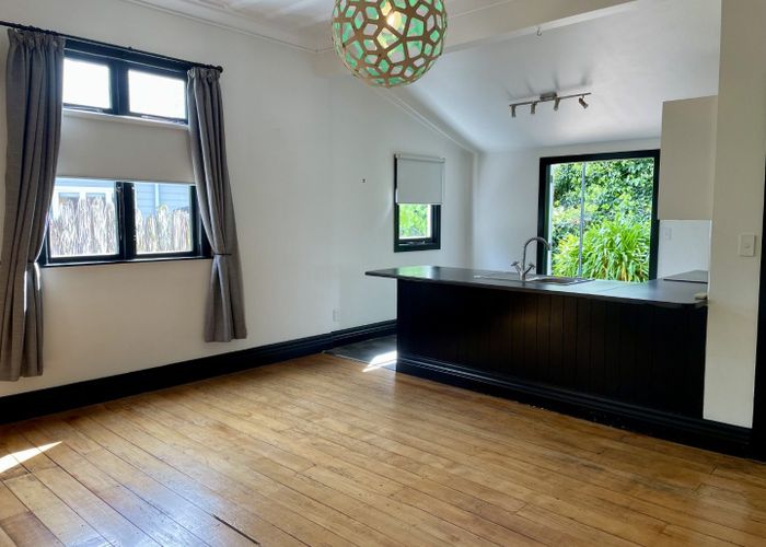  at 131 Shakespeare Road, Bluff Hill, Napier