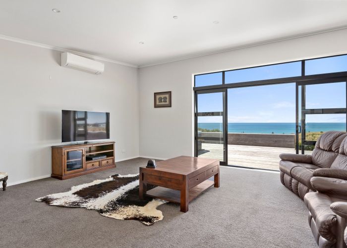  at 5 Pukeko Place, Riversdale Beach, Masterton