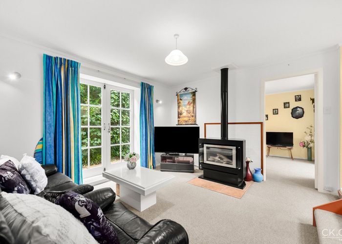  at 239a Whites Line East, Waiwhetu, Lower Hutt, Wellington