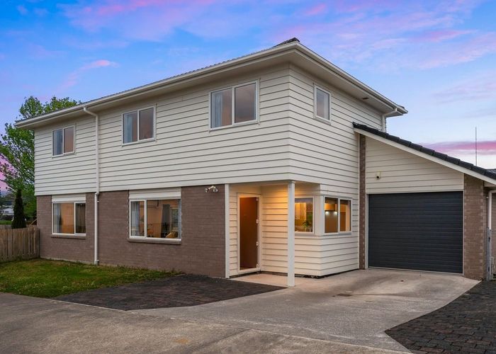  at 19 Waitoro Lane, Henderson, Auckland