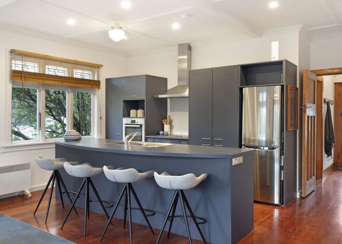  at 92 Townsend Road, Miramar, Wellington