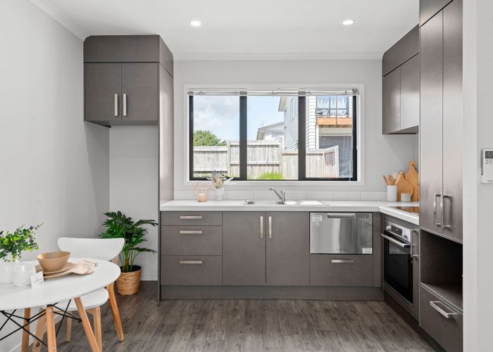  at 12/10 Charlemont Street, Whitiora, Hamilton, Waikato