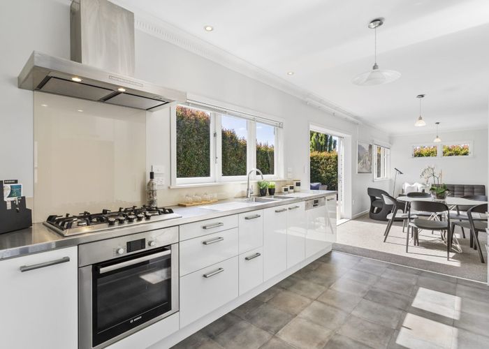  at 26 Sutherland Road, Point Chevalier, Auckland