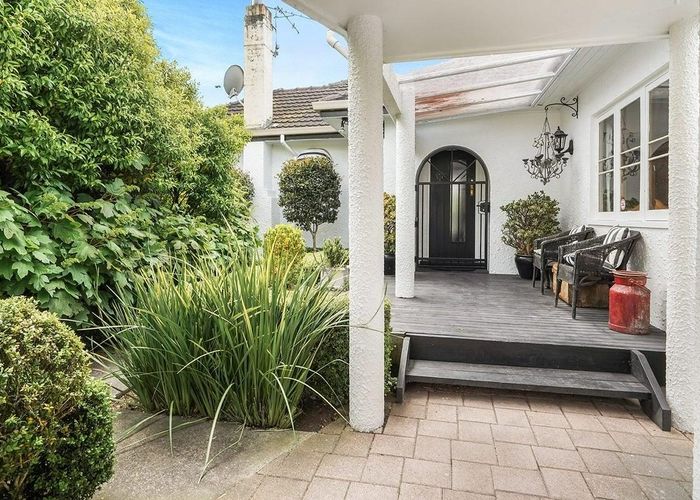  at 574 River Road, Fairfield, Hamilton, Waikato