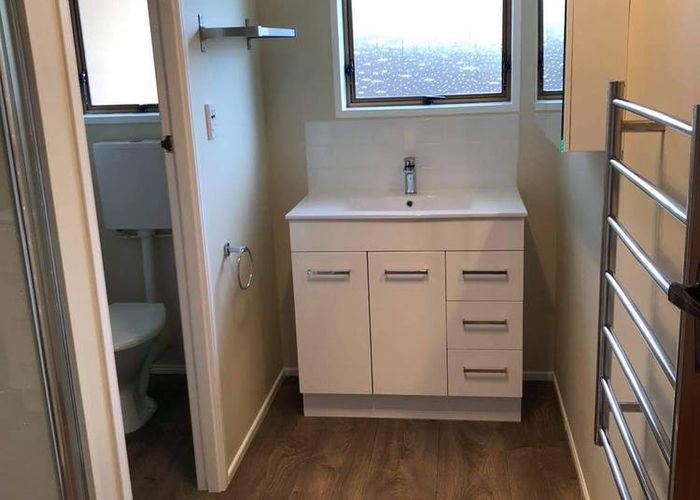  at 6A Tatua Place, Conifer Grove, Takanini