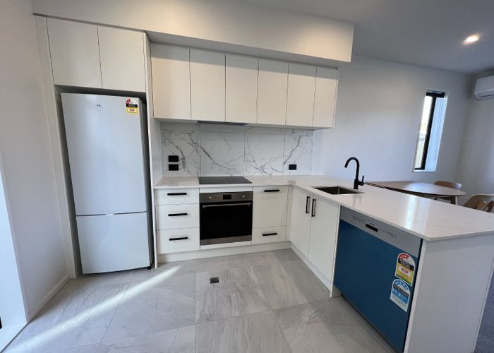  at 2/16 Rutherford Street, Woolston, Christchurch City, Canterbury